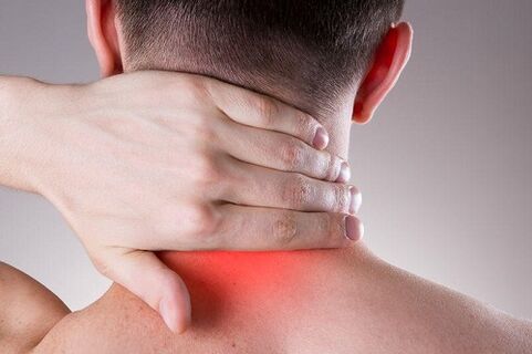 Pain of osteochondria in the throat